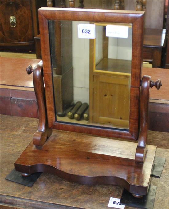 Small Victorian toilet mirror(-)